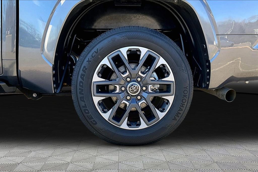 Used 2023 Toyota Tundra Limited image 23