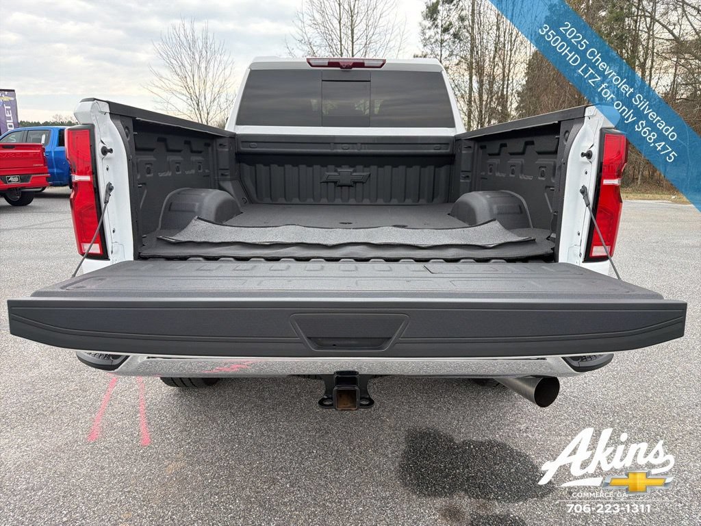 Used 2025 Chevrolet Silverado 3500 LTZ w/ LTZ Premium Package AWD/4WD image 10