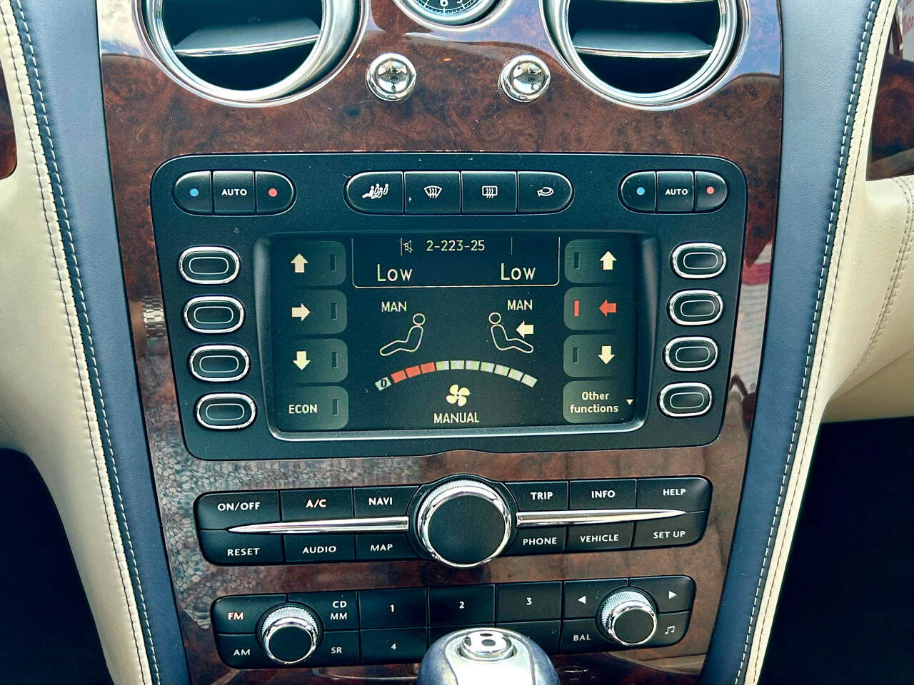 Used 2010 Bentley Continental GT w/ Convenience Specification Pkg image 28
