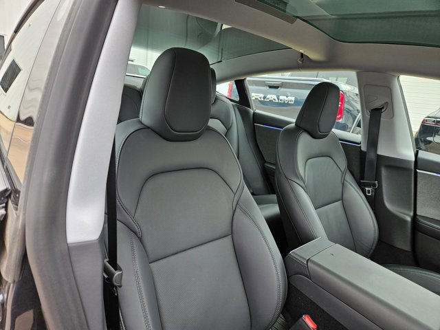 Used 2025 Tesla Model 3 Long Range RWD image 17