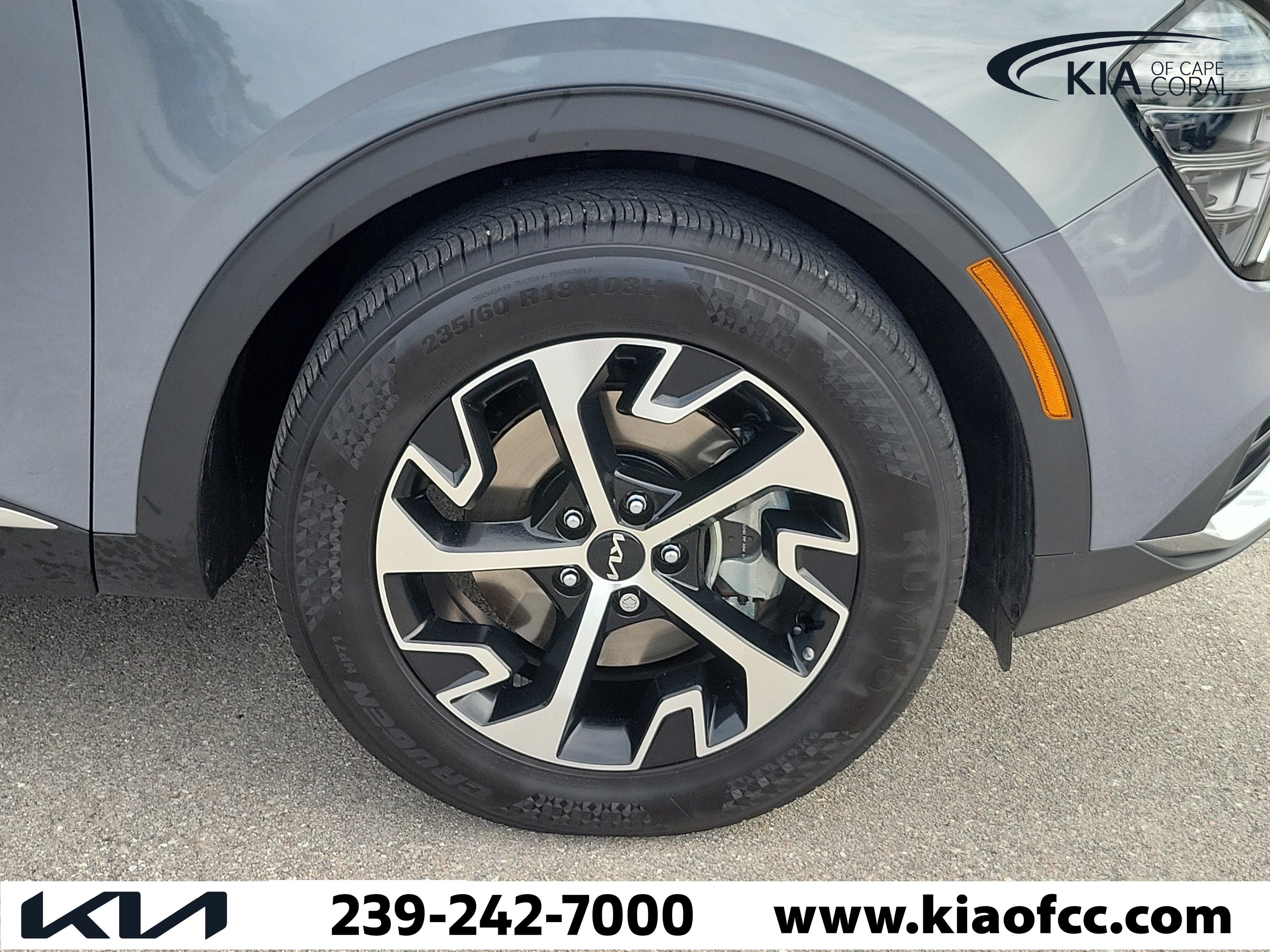 Certified 2025 Kia Sportage EX w/ Premium Package FWD image 7