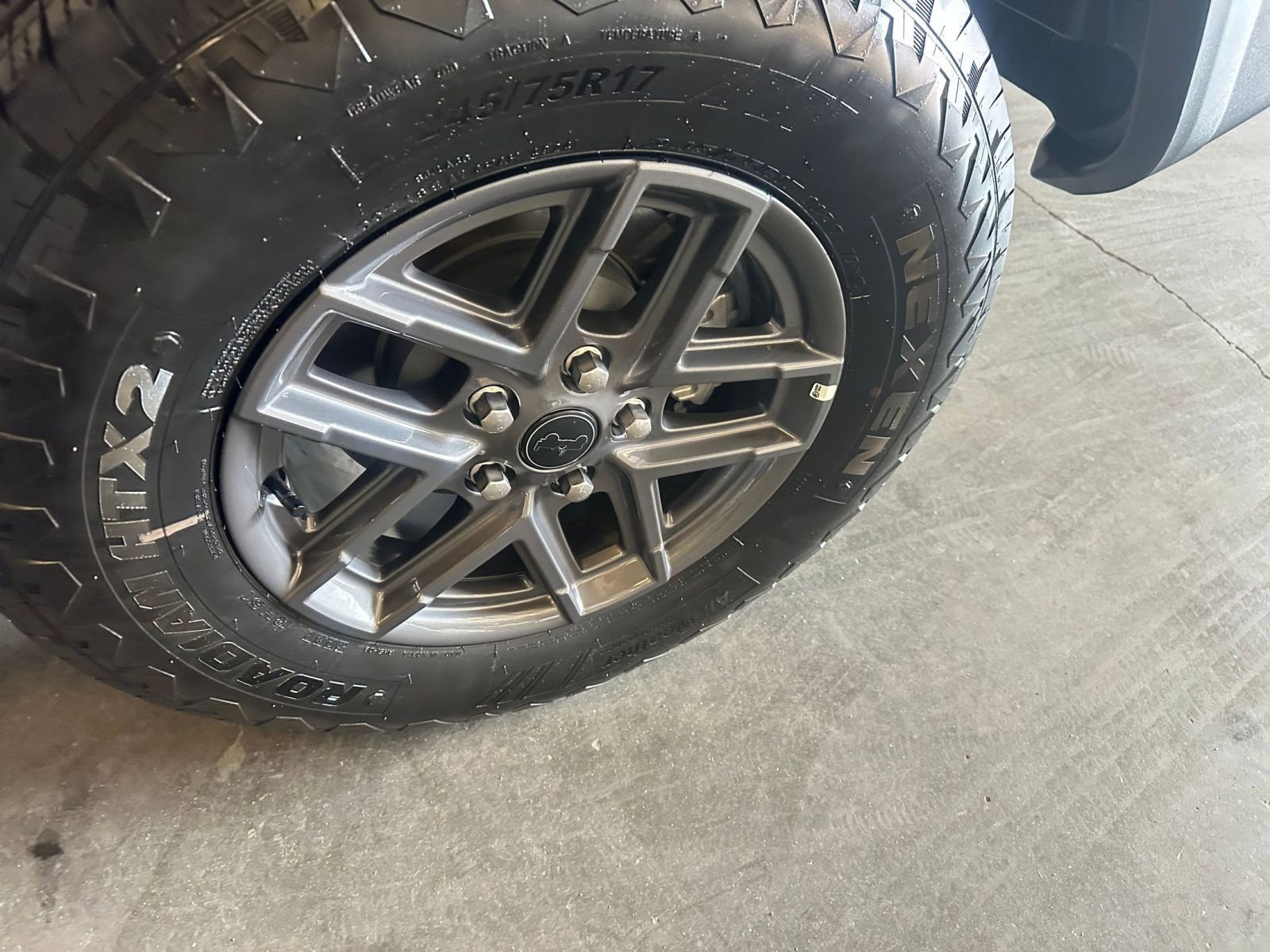 Used 2025 Jeep Wrangler Sport S image 30