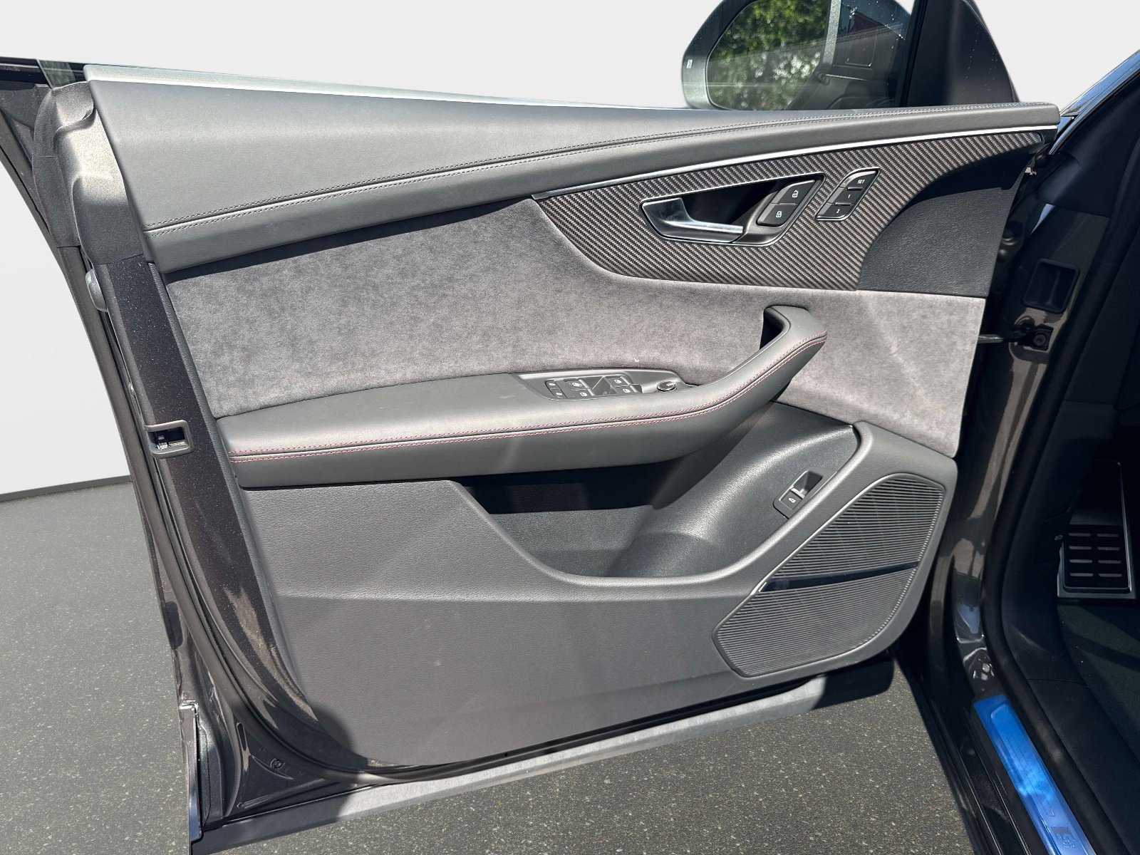 New 2027 Audi SQ8 Prestige AWD/4WD image 15