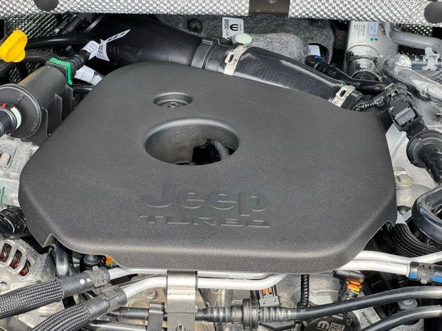 New 2026 Jeep Grand Cherokee Limited w/ Luxury Tech Group II AWD/4WD image 42