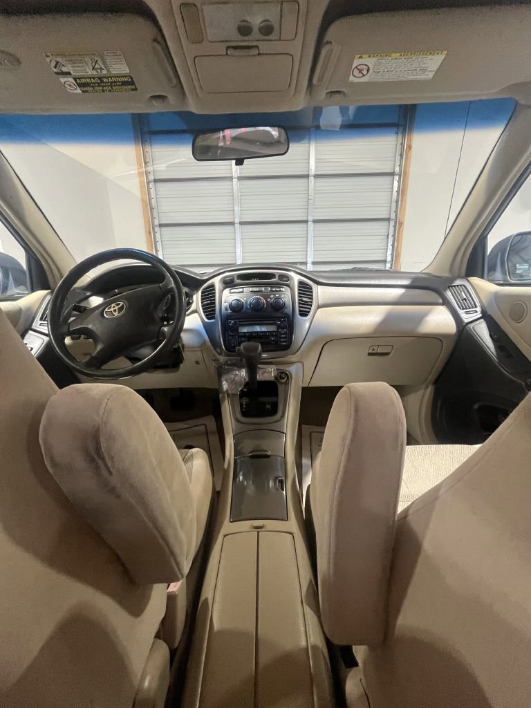 Used 2003 Toyota Highlander Limited image 10