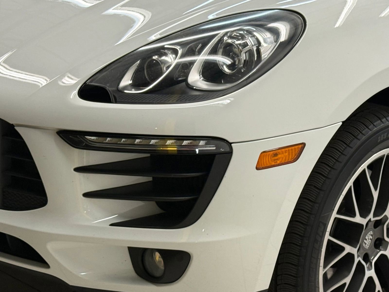 Used 2015 Porsche Macan S AWD/4WD image 4