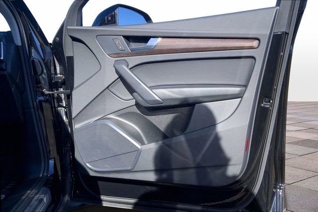 Certified 2024 Audi Q5 2.0T Premium image 27