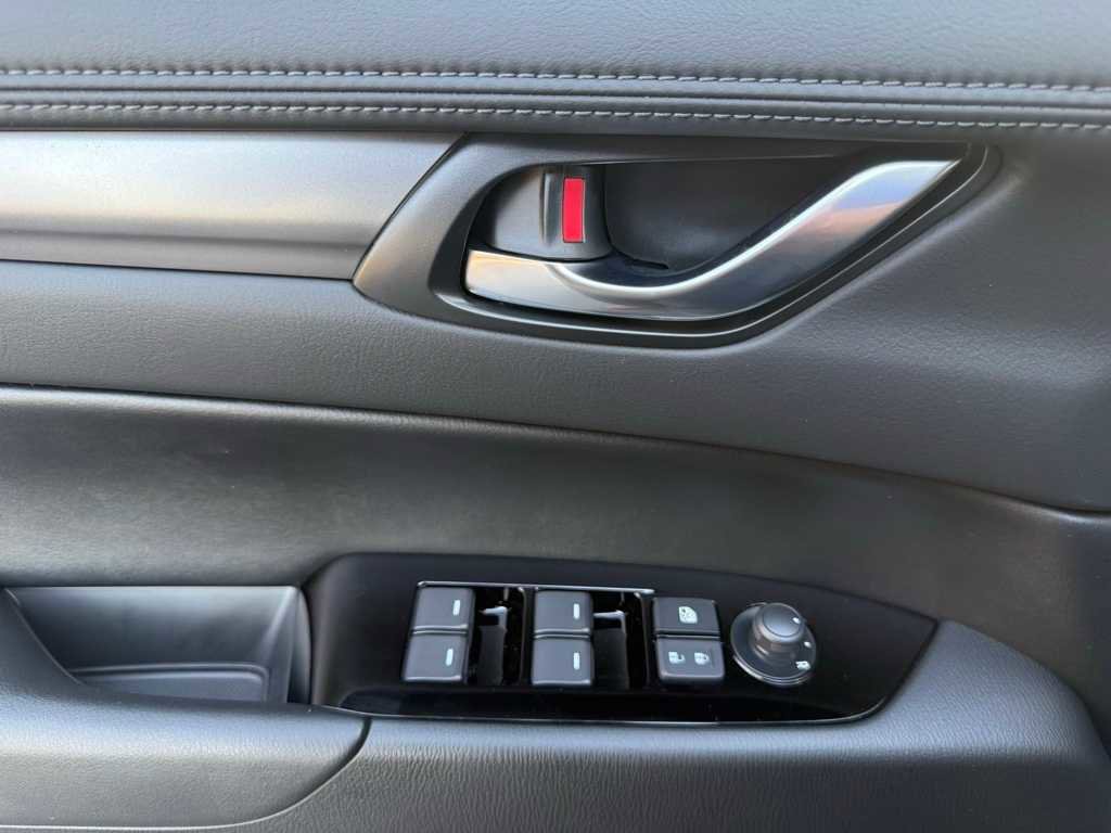 New 2025 MAZDA CX-5 AWD 2.5 S w/ Select Package image 13