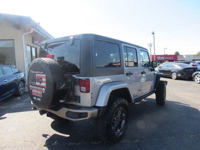 Used 2016 Jeep Wrangler Unlimited Sahara image 7