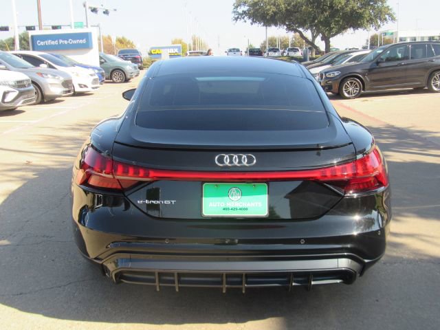 Used 2023 Audi e-tron GT Premium Plus image 9