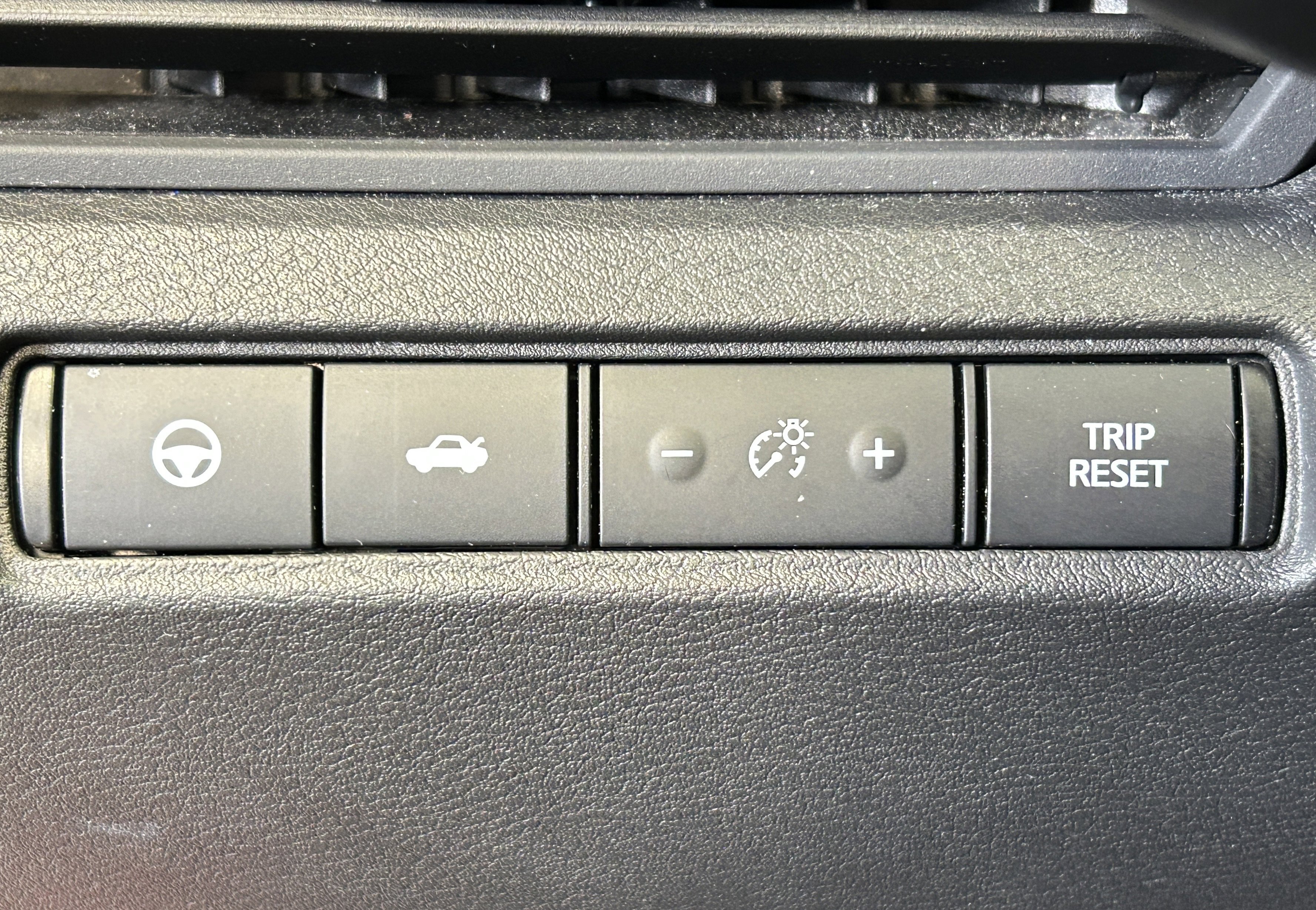 Used 2020 Nissan Altima 2.5 SV image 26