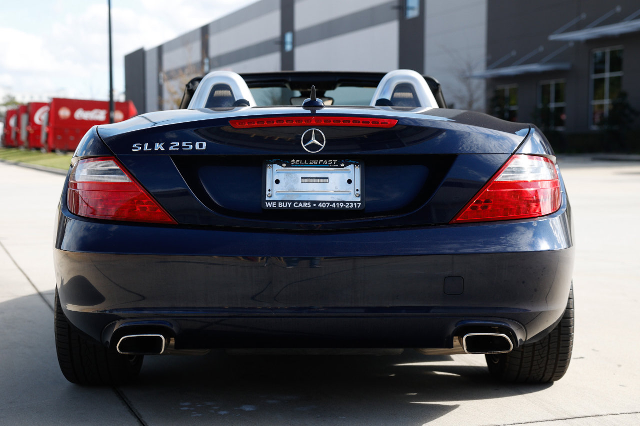 Used 2014 Mercedes-Benz SLK 250 image 9
