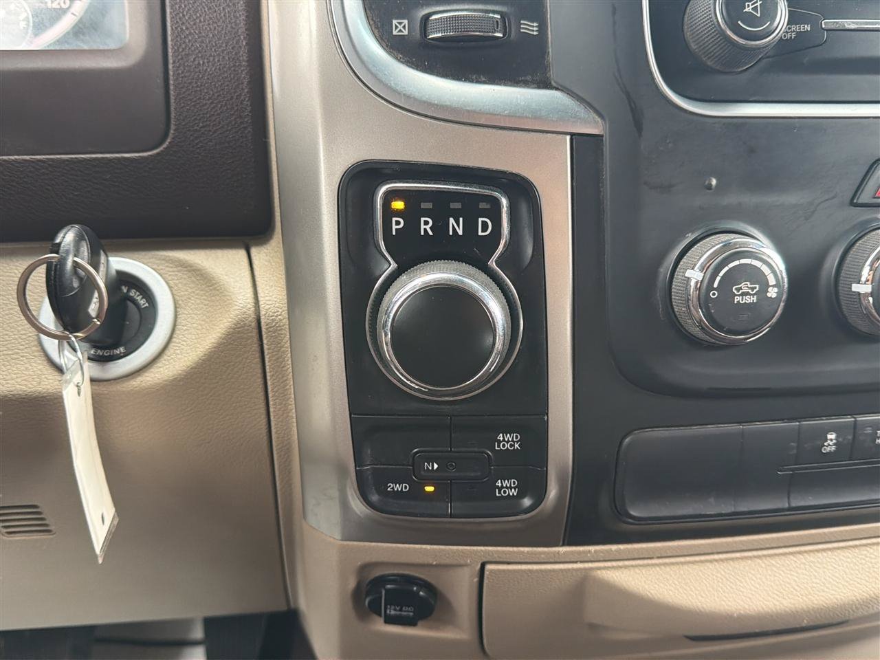 Used 2014 RAM 1500 Classic SLT AWD/4WD image 19