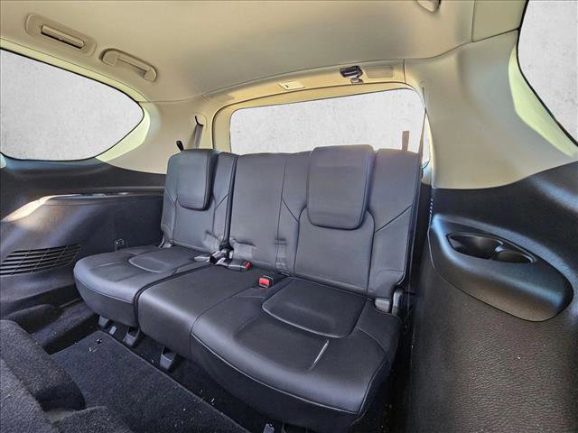 Used 2022 Nissan Armada SL image 16