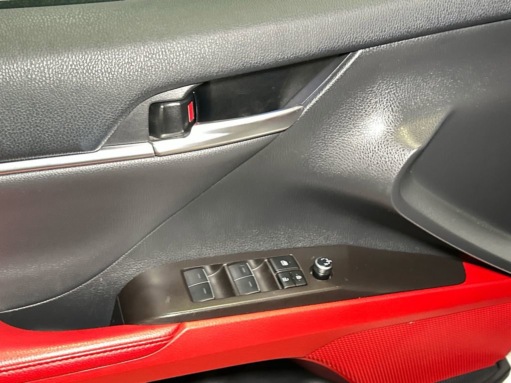 Used 2024 Toyota Camry XSE w/ Navigation Package image 17