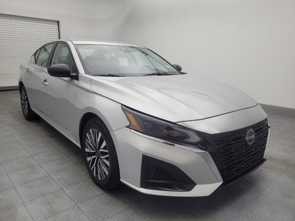 Used 2024 Nissan Altima 2.5 SV image 13