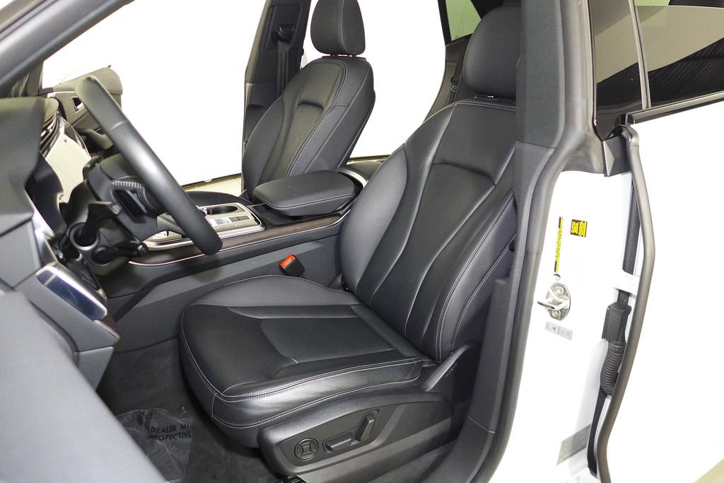 Used 2020 Audi Q8 Premium w/ Black Optic Package image 22
