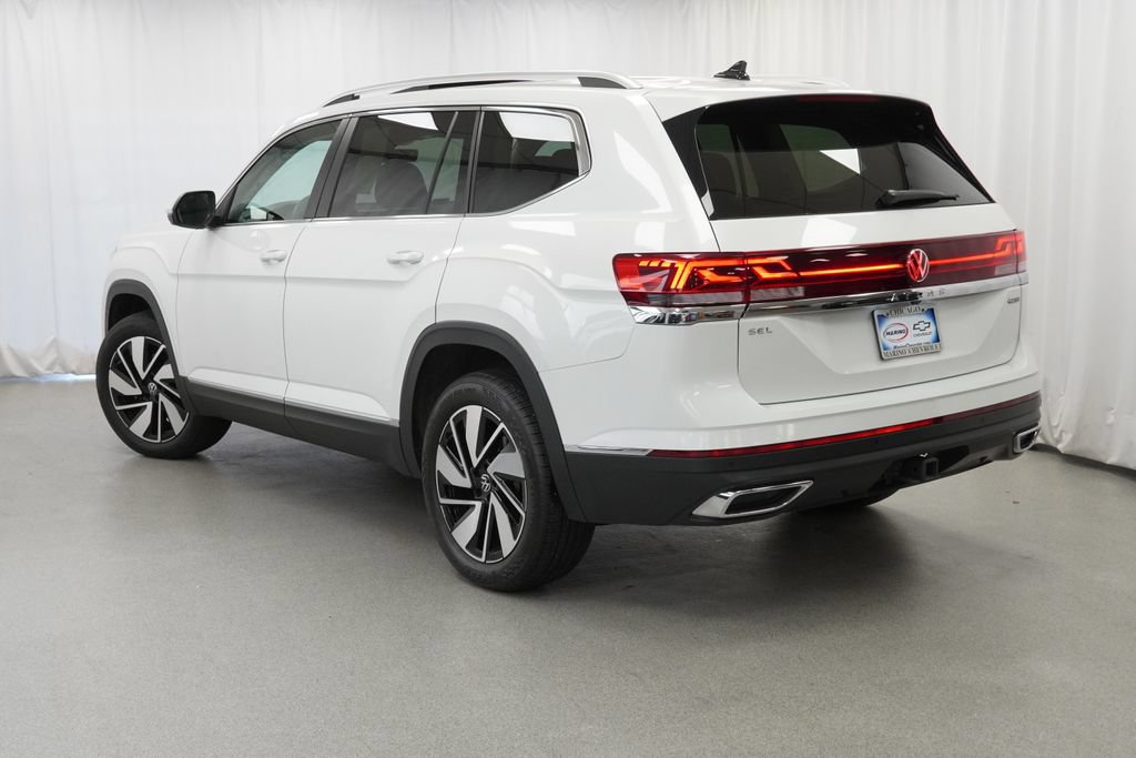 Used 2024 Volkswagen Atlas SEL AWD/4WD image 4