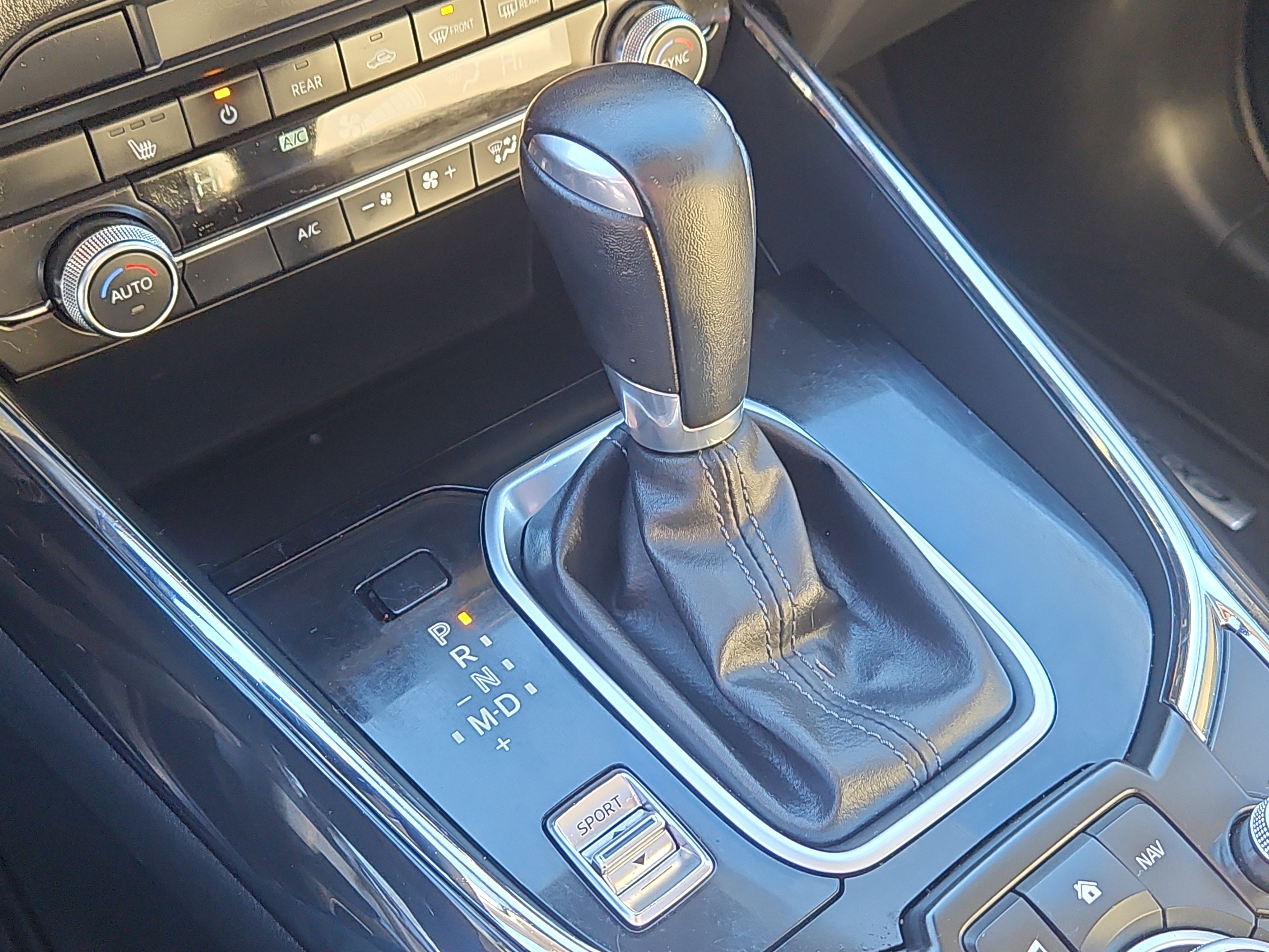 Used 2019 MAZDA CX-9 Touring w/ Touring Premium Package image 19