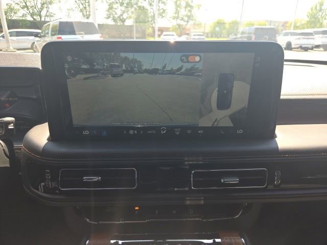 Certified 2025 Lincoln Aviator Black Label AWD/4WD image 40