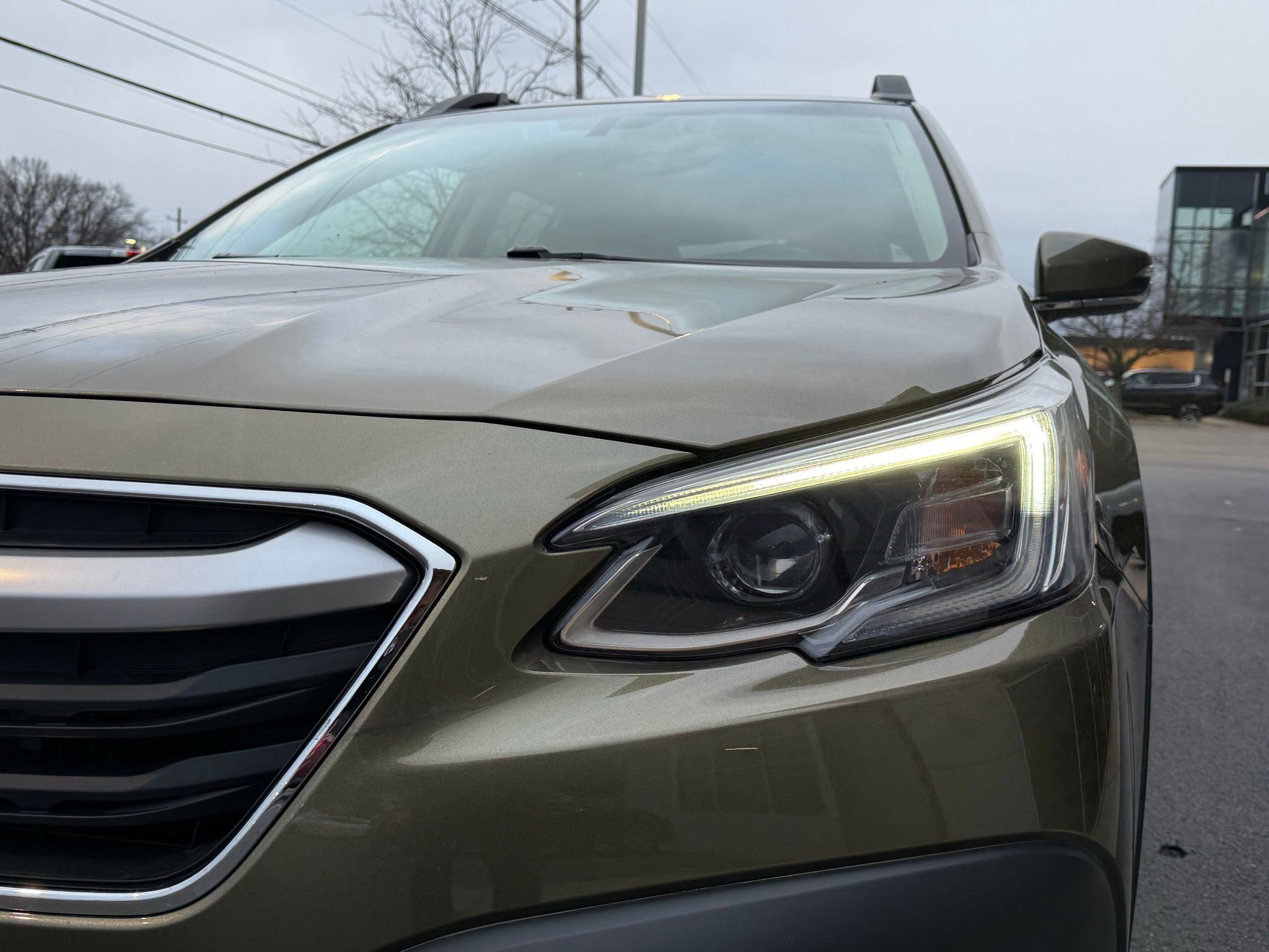 Used 2021 Subaru Outback Limited image 15