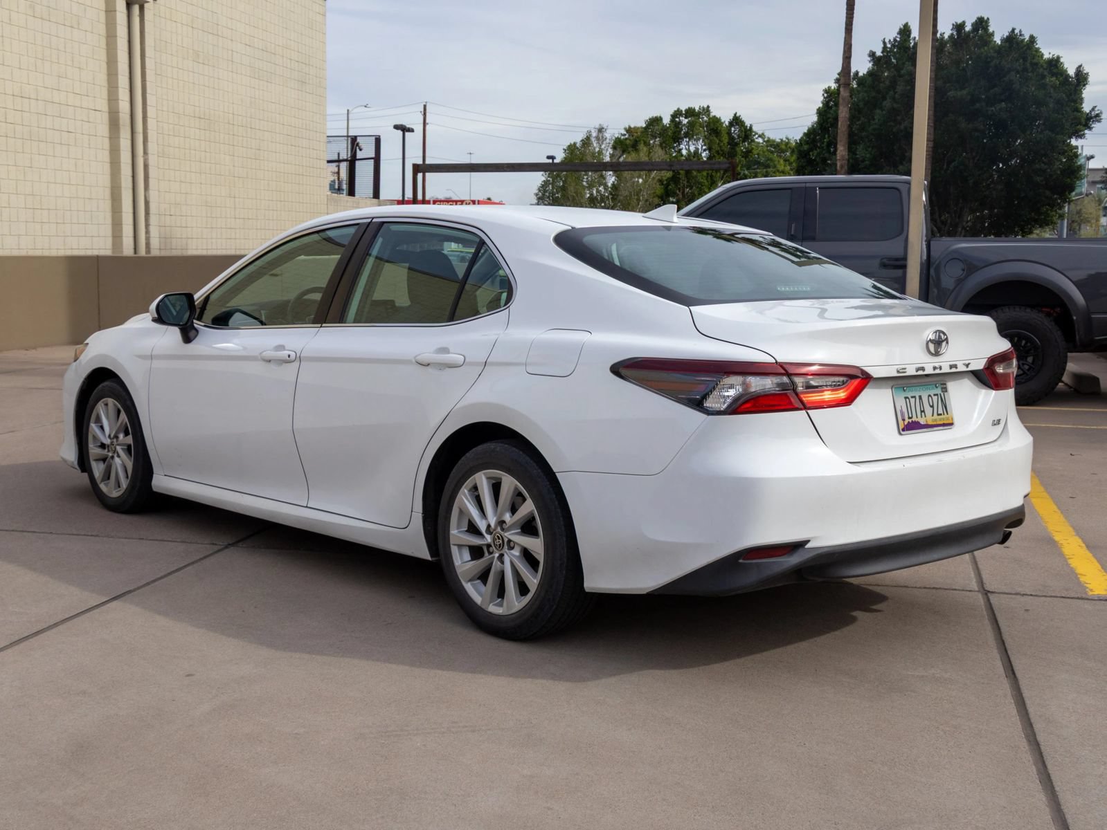Used 2024 Toyota Camry LE w/ Convenience Package FWD image 6