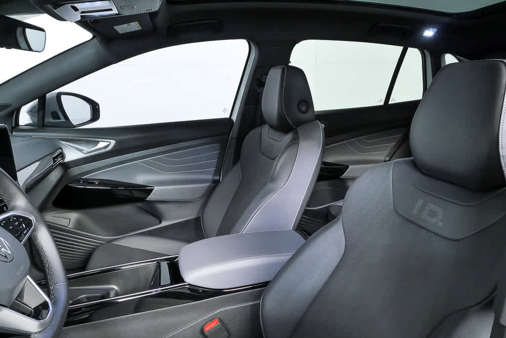 Certified 2023 Volkswagen ID.4 Pro S Plus image 8