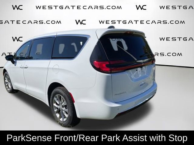 New 2026 Chrysler Pacifica Select image 7