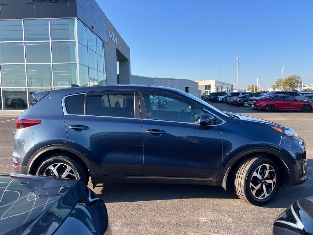 Used 2021 Kia Sportage LX FWD image 2