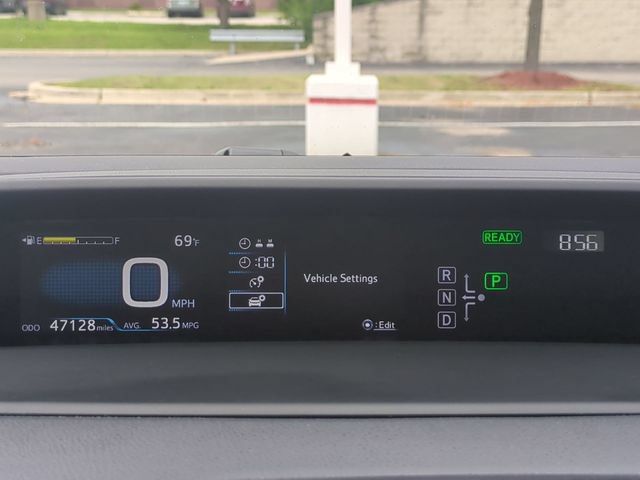 Certified 2017 Toyota Prius Two w/ Prius Two Safety Plus Package FWD image 14