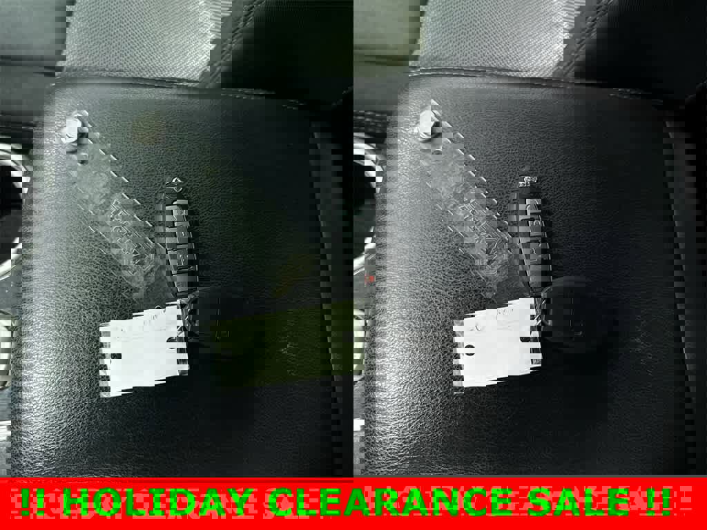 Used 2019 Nissan Pathfinder SV image 32