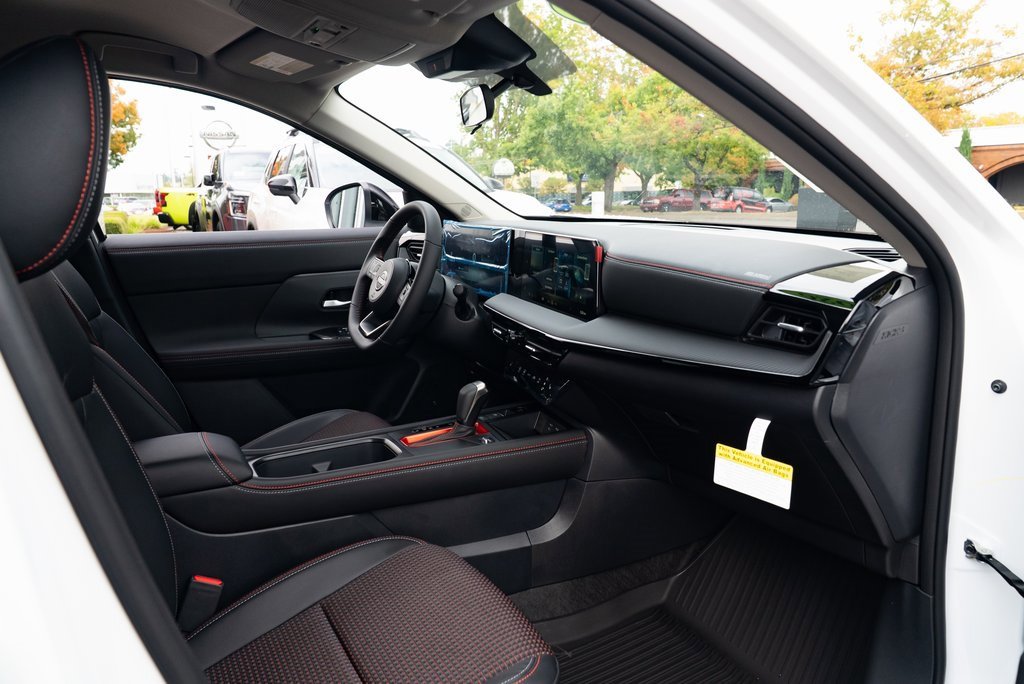 New 2026 Nissan Kicks SR w/ Cold Weather Package image 25