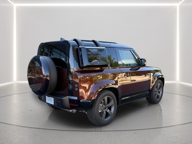 New 2026 Land Rover Defender 90 X-Dynamic SE AWD/4WD image 4
