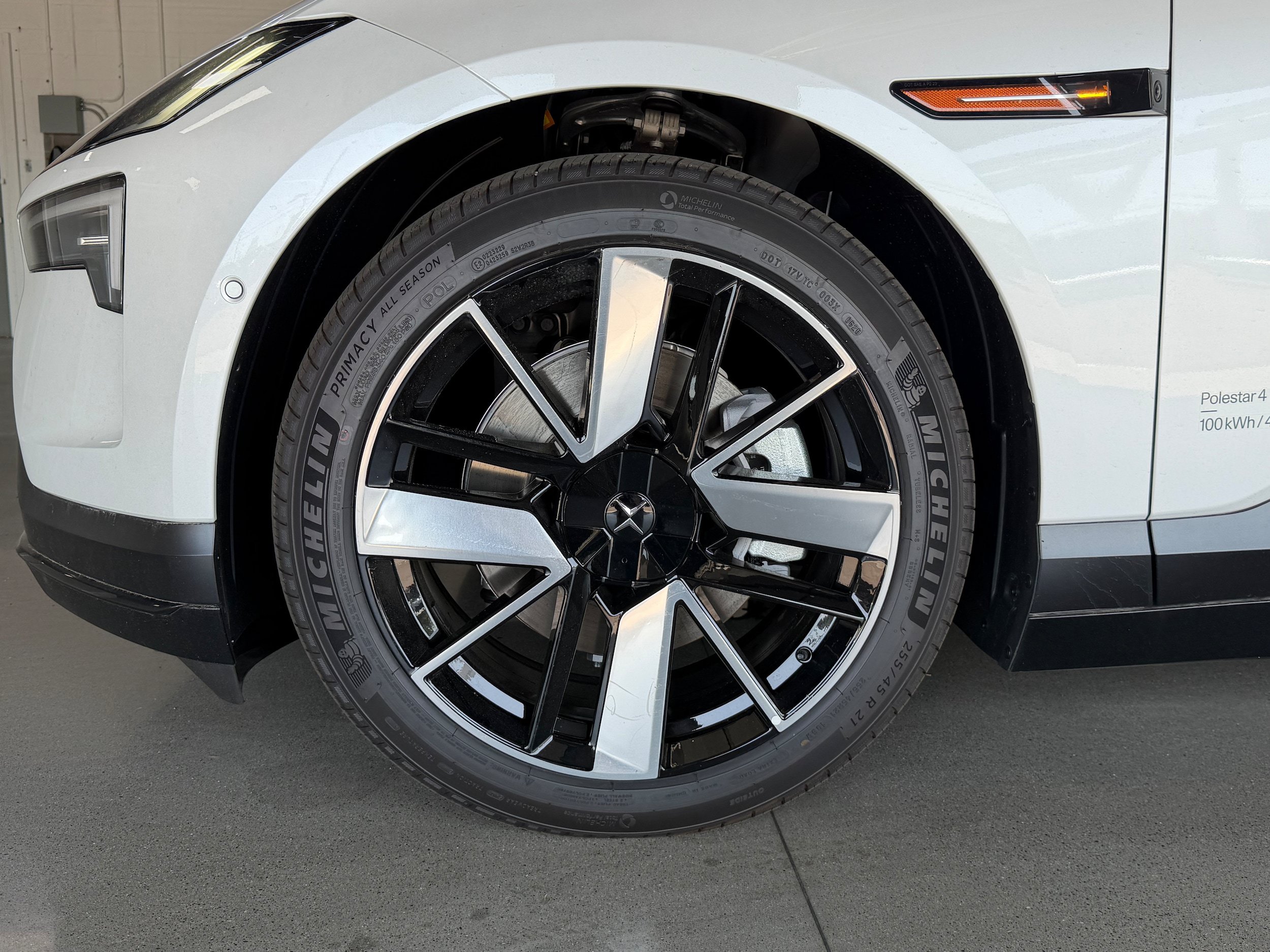 New 2026 Polestar Polestar 4 AWD/4WD image 9
