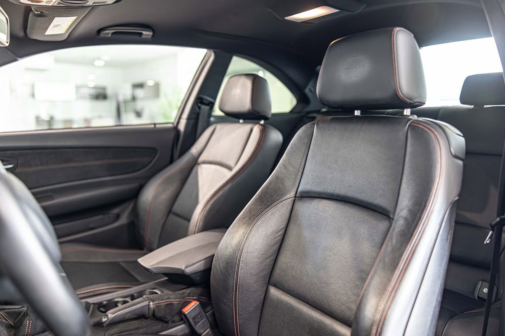 Used 2011 BMW 1 Series M RWD image 17