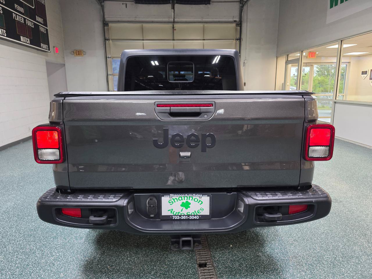 Used 2021 Jeep Gladiator Sport AWD/4WD image 8
