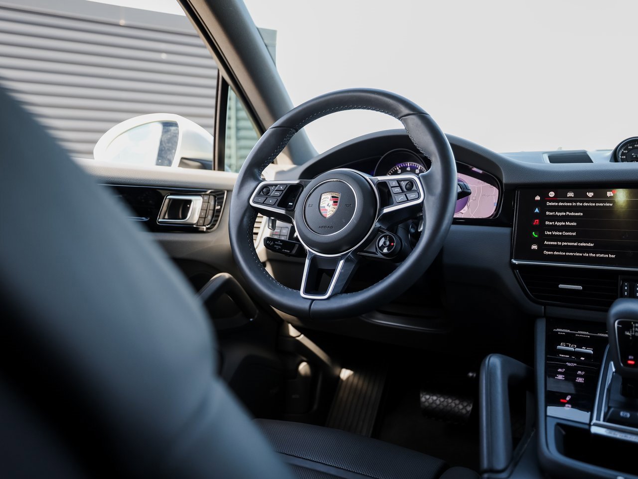 Certified 2022 Porsche Cayenne E-Hybrid image 26