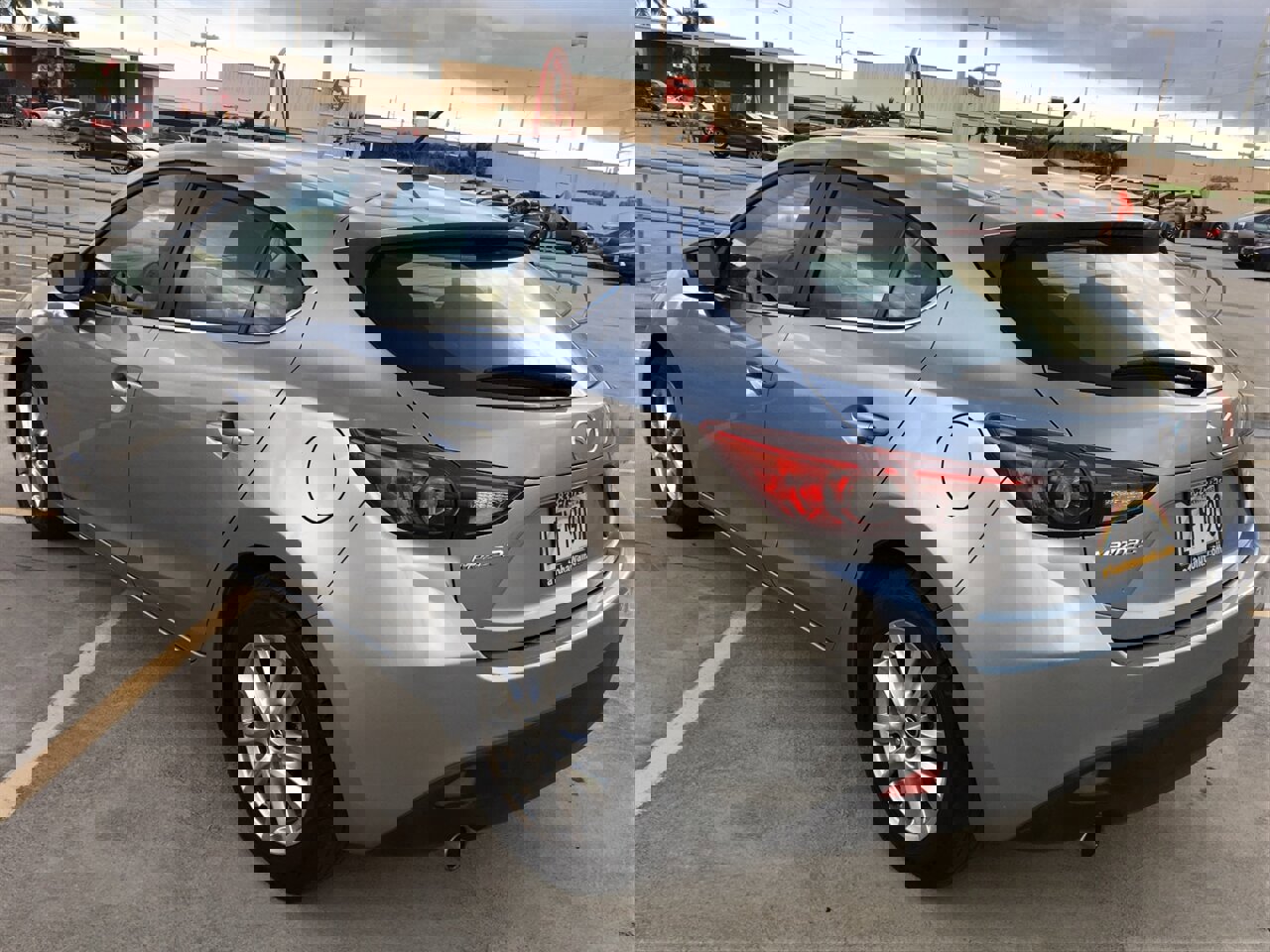 Used 2016 MAZDA MAZDA3 i Sport w/ Preferred Equipment Package image 3