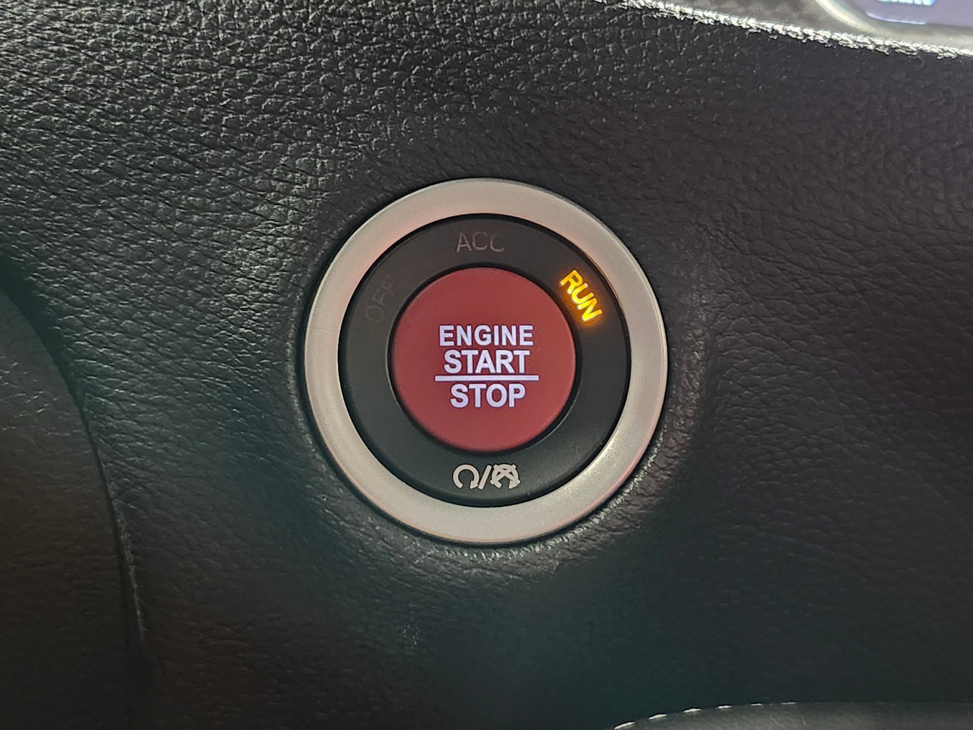 Used 2019 Dodge Challenger SRT Hellcat Redeye image 20