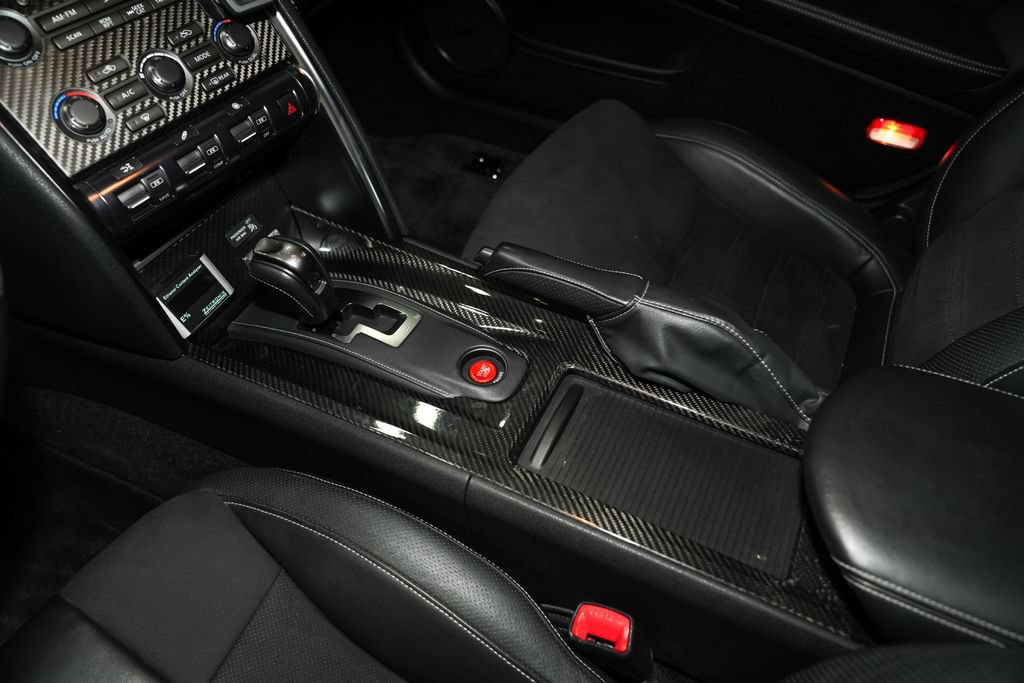 Used 2016 Nissan GT-R Premium AWD/4WD image 50