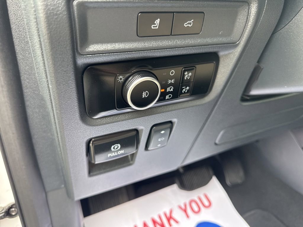 Used 2024 Ford Expedition Limited image 30
