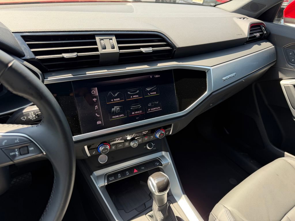 Used 2020 Audi Q3 2.0T Premium Plus AWD/4WD image 19