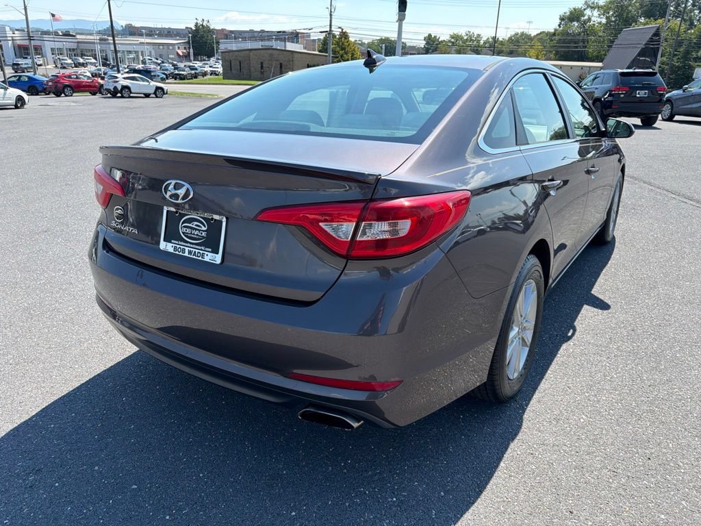 Used 2017 Hyundai Sonata SE FWD image 5