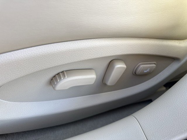 Used 2016 INFINITI QX50 AWD w/ Deluxe Touring Package image 14