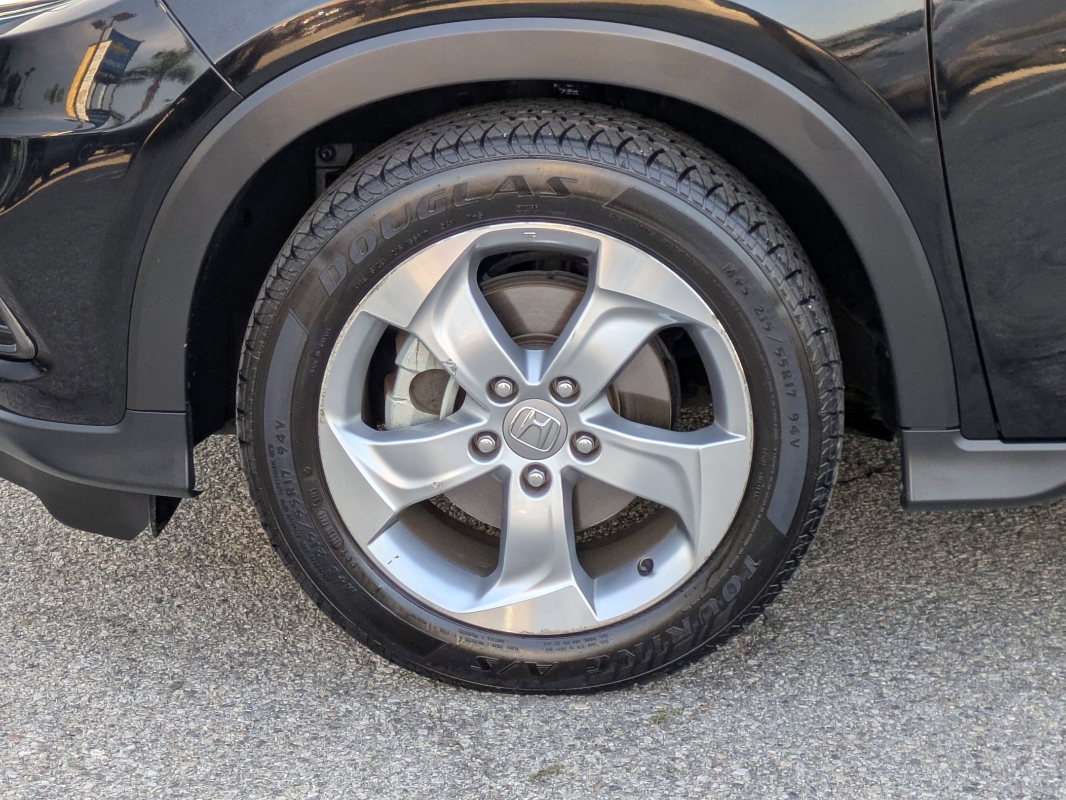 Used 2019 Honda HR-V LX image 9