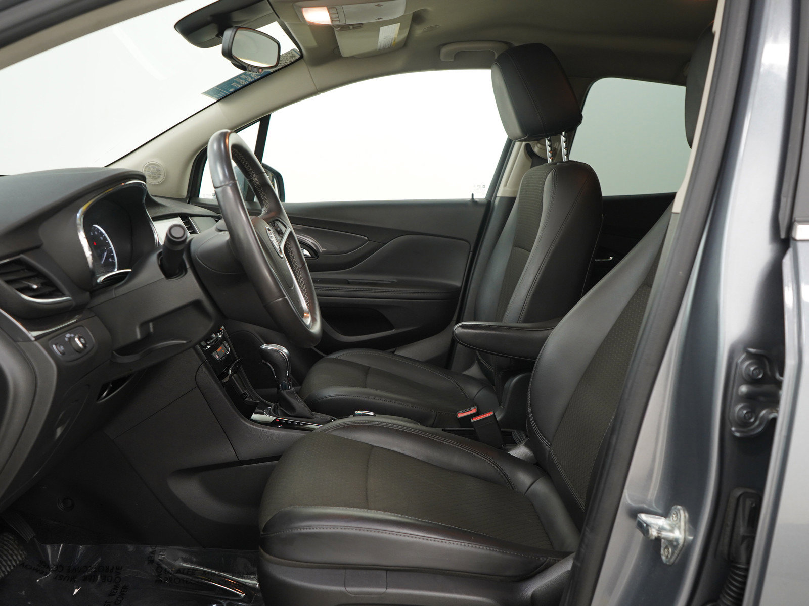 Used 2019 Buick Encore Preferred w/ Safety Package AWD/4WD image 22