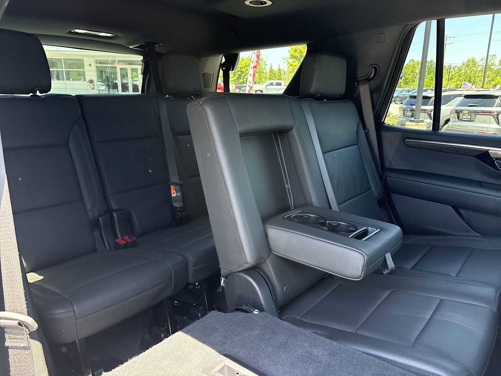 Used 2025 Chevrolet Tahoe LT AWD/4WD image 26