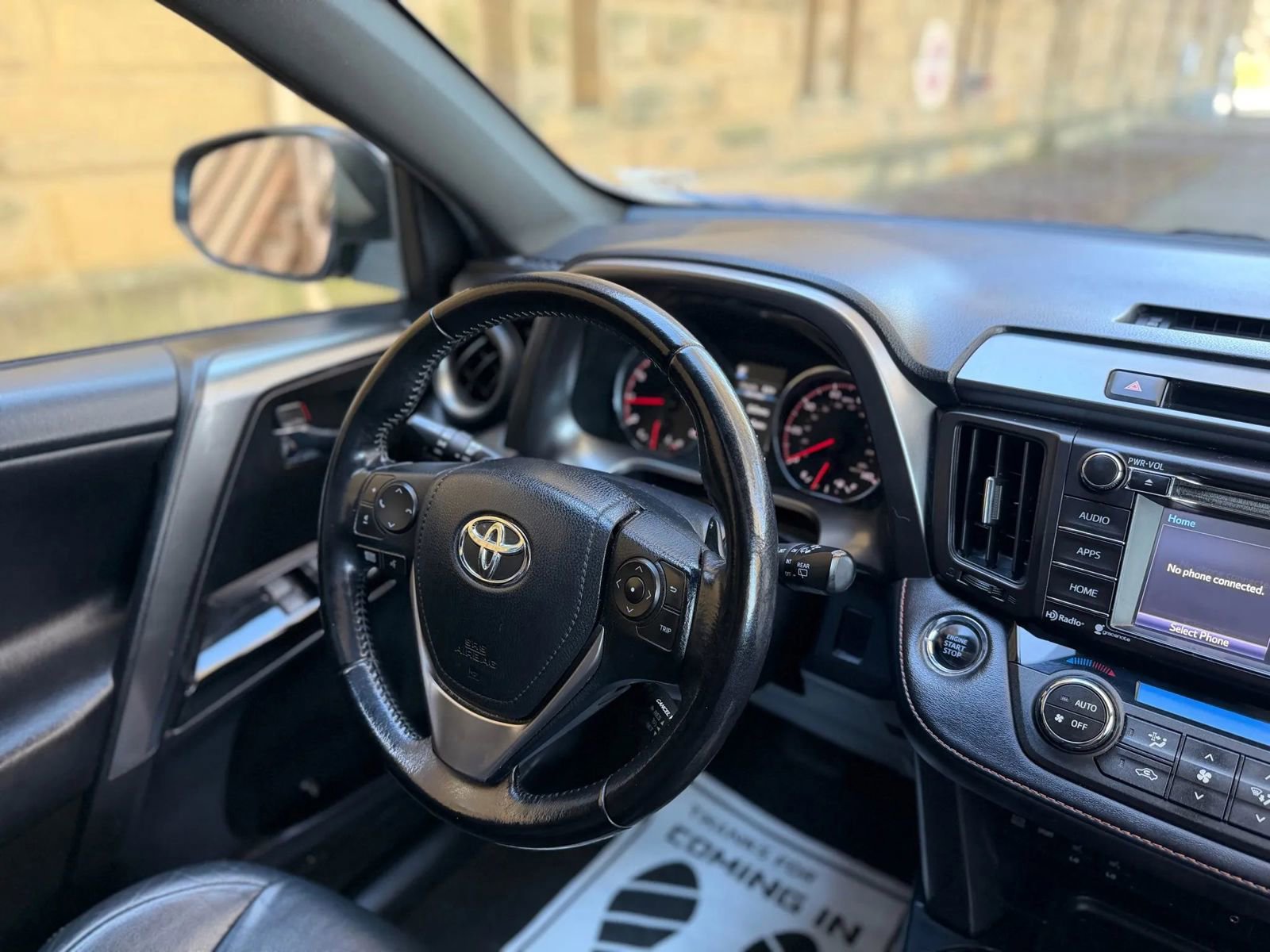 Used 2016 Toyota RAV4 SE FWD image 12