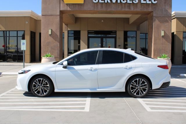 Used 2026 Toyota Camry XLE FWD image 4