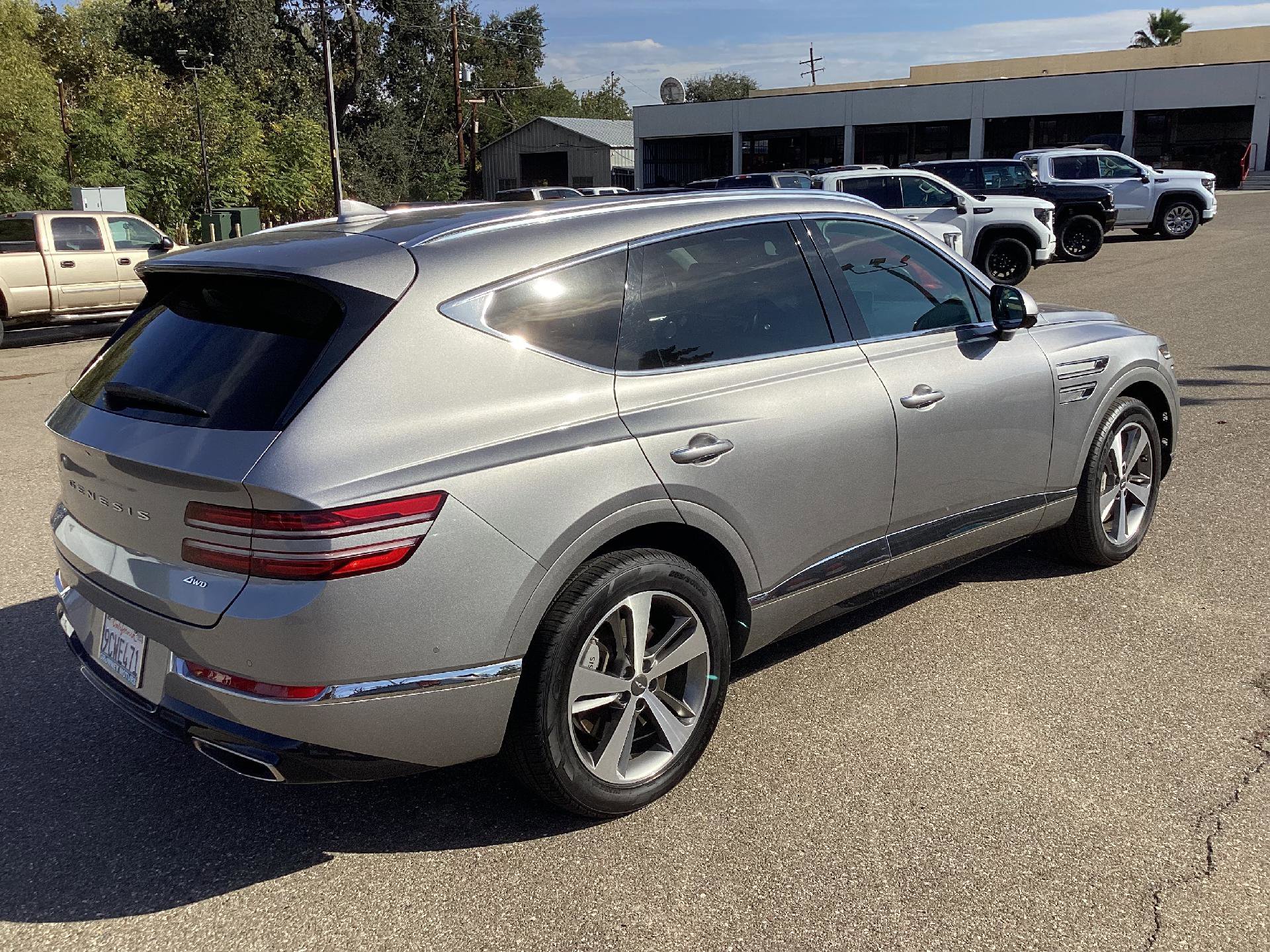 Used 2023 Genesis GV80 2.5T w/ Advanced Package image 4